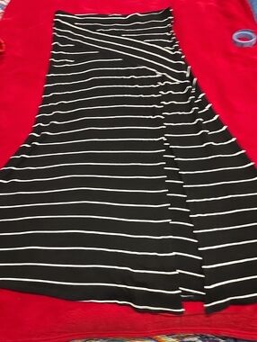 cha cha vente Black and White Striped Skirt